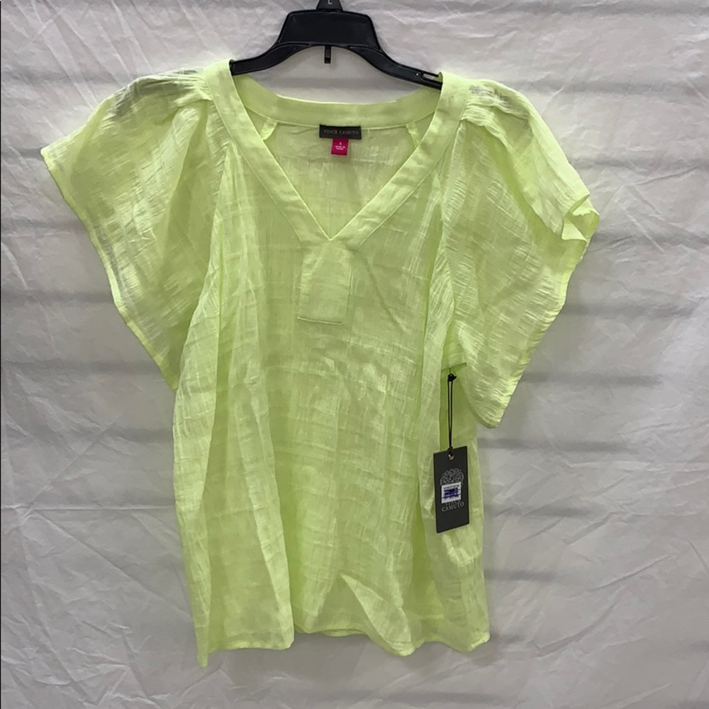 NWT Vince Camuto Light Weight Blouse